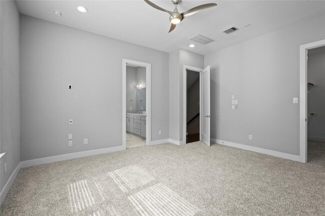 Building Photo - 8409 Hempstead Rd