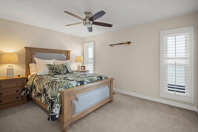 Building Photo - 8 Antigua Ct