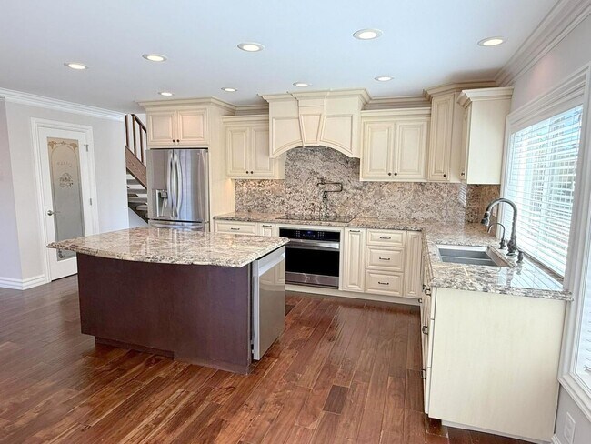 Building Photo - Highly upgraded ! Two Story Home With Prim...