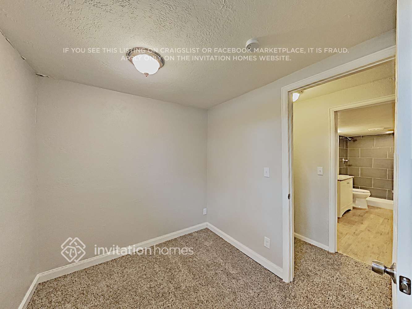 Building Photo - 10641 W 102nd Pl