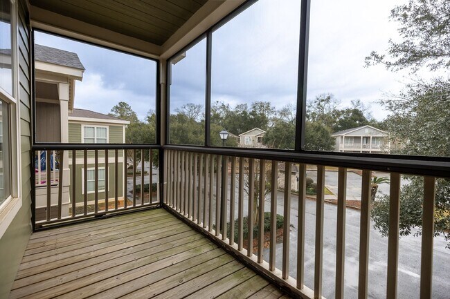 Building Photo - New special for move in!