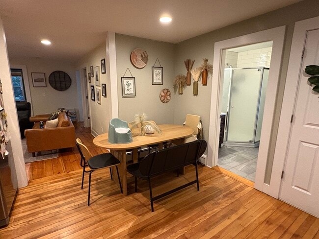 Building Photo - 78 Main St