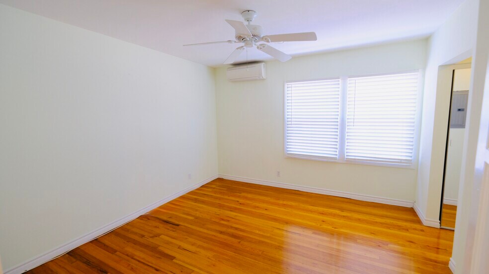 Building Photo - 1701 Stearns Dr