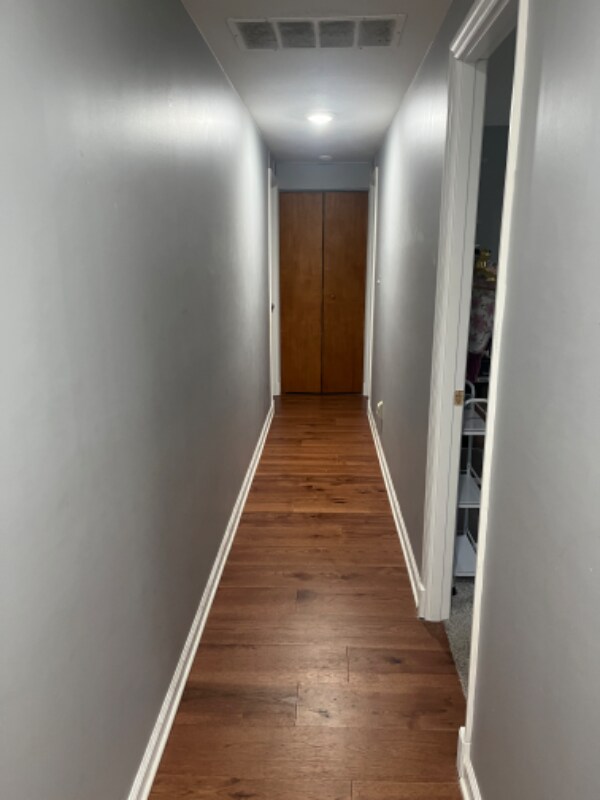 Building Photo - 6838 Gilette Dr