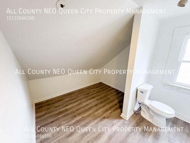 Building Photo - 225 Pleasant Ave