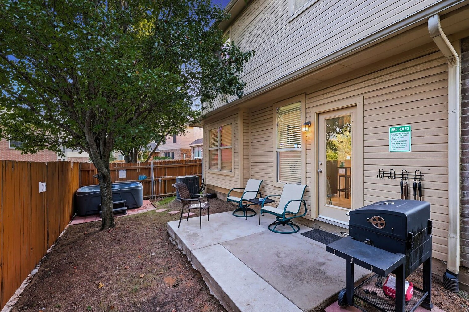Building Photo - 8304 Timberbrook Ln