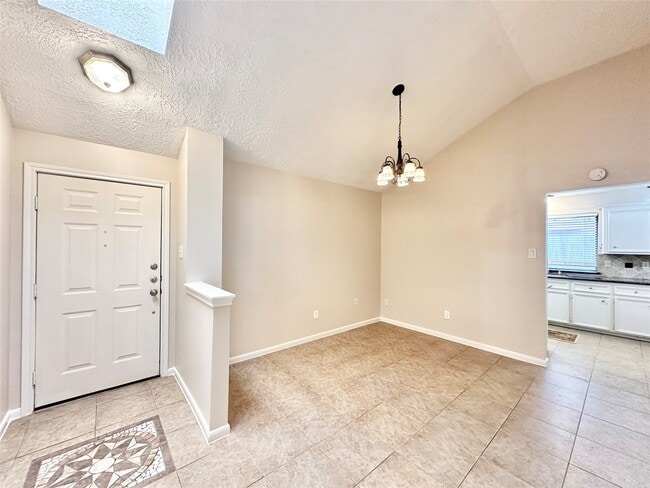 Building Photo - 11614 Easterling Dr