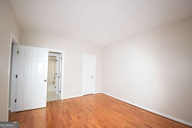 Building Photo - 1421 W Peachtree St NE