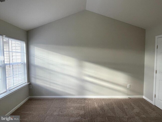 Building Photo - 27 Townes Pl