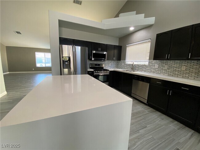 Building Photo - 7960 Gorgas Ct