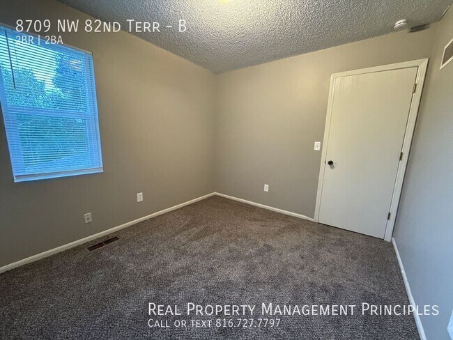 Building Photo - 8709 NW 82 Terrace