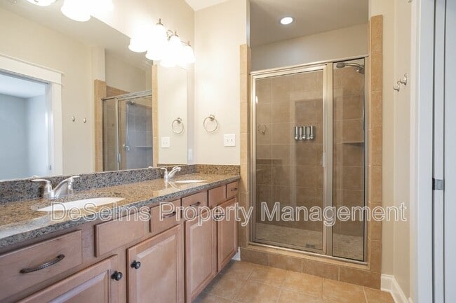 Building Photo - 3866 Somers Ln
