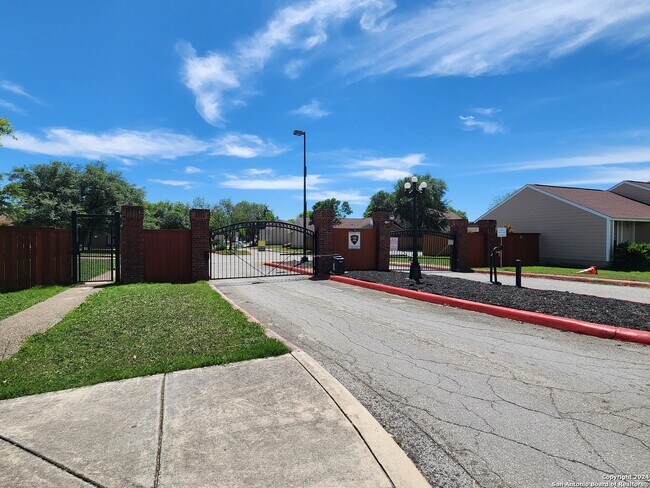 Building Photo - 9140 Timber Path