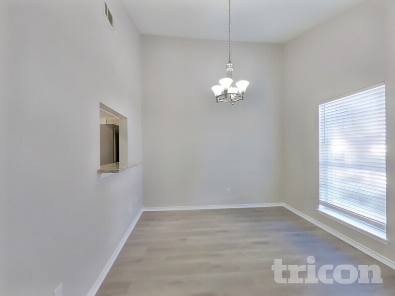 Building Photo - 5907 Misty Meadow St