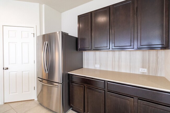 Building Photo - Charming Oasis in Wells Branch: Spacious 3-Bed Home with Stylish Upgrades!