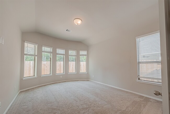 Building Photo - 32005 Towering Birch Trl