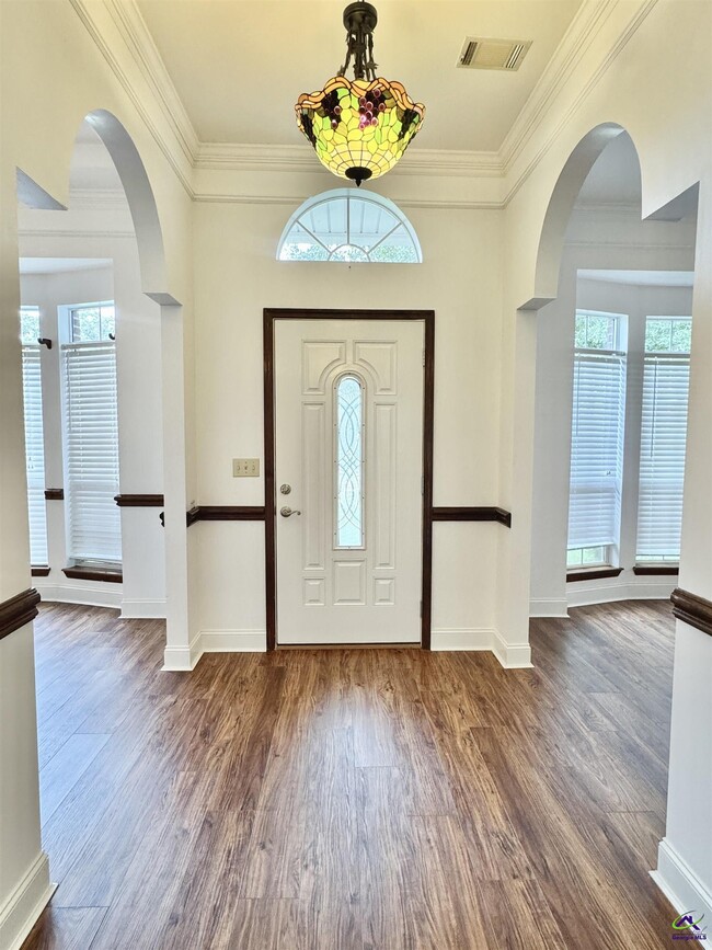 Building Photo - 1127 Alderly Ln