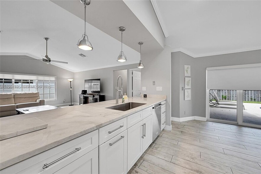 Building Photo - 9841 SW 1st St