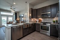 Building Photo - Get 10 WEEKS FREE – Limited-Time Move-In S...