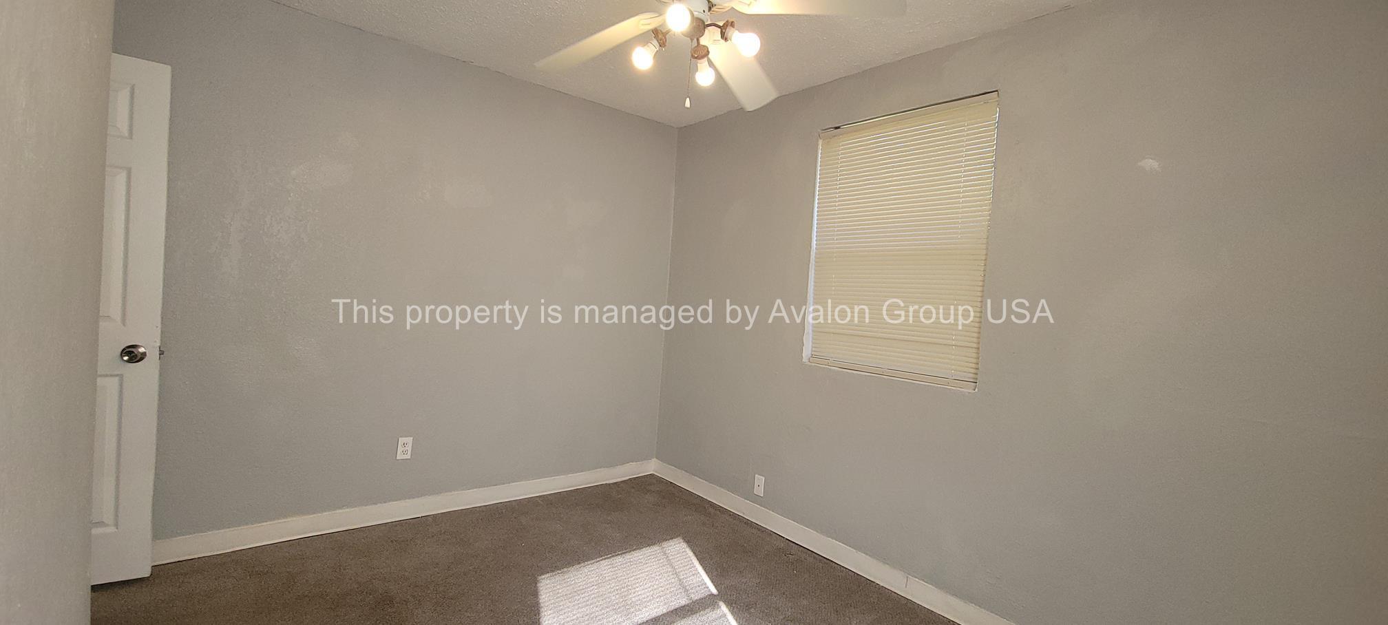 Building Photo - 745 Pippin St