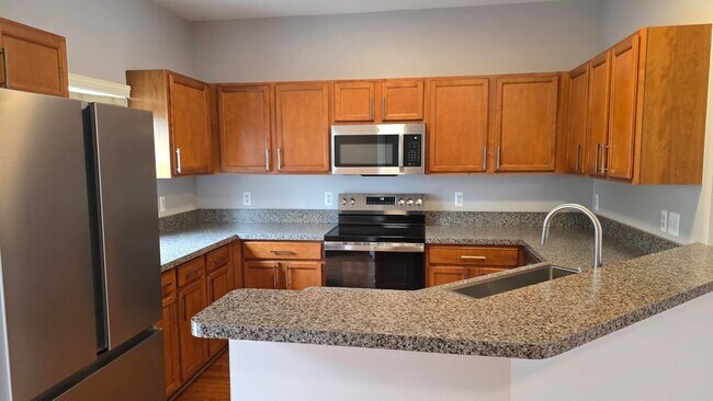 Building Photo - 1563 Cass Lake Rd