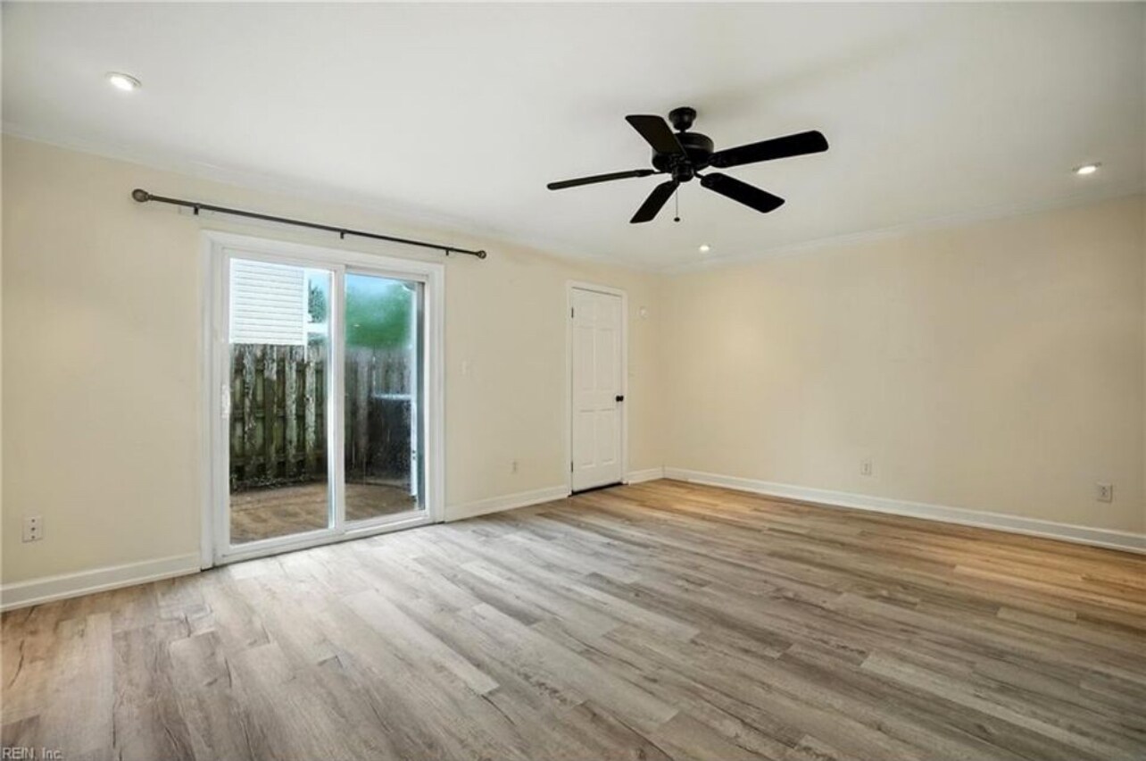 Building Photo - 590 Tenbee Ln