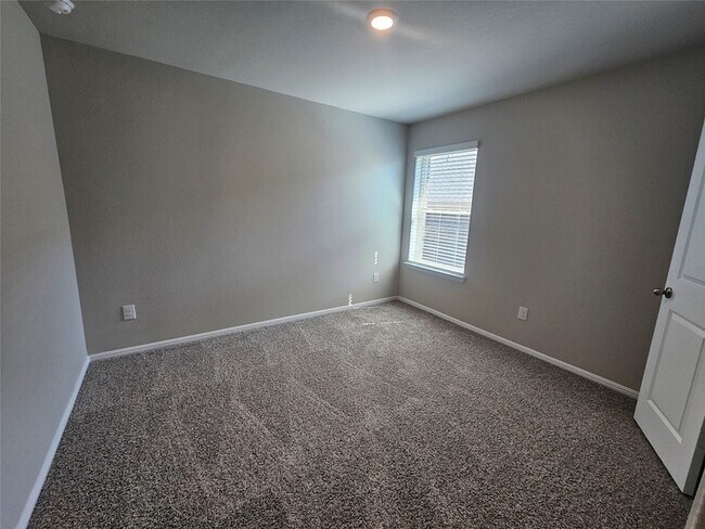 Building Photo - 417 Blanco Dr