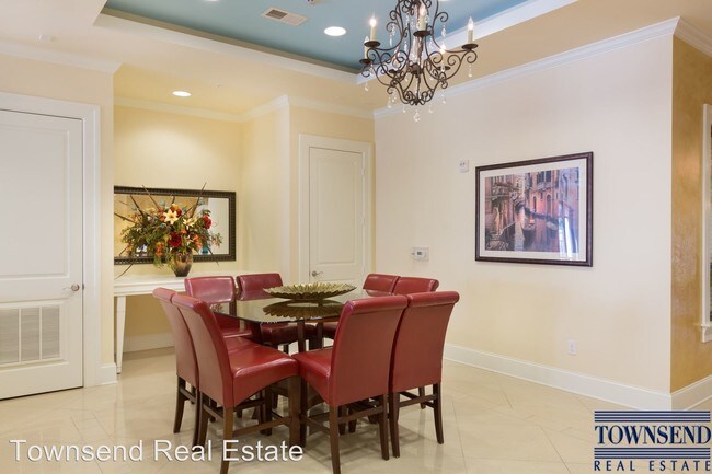 Building Photo - 730 Villagio Pl