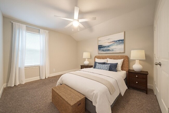 Building Photo - 830 Rench