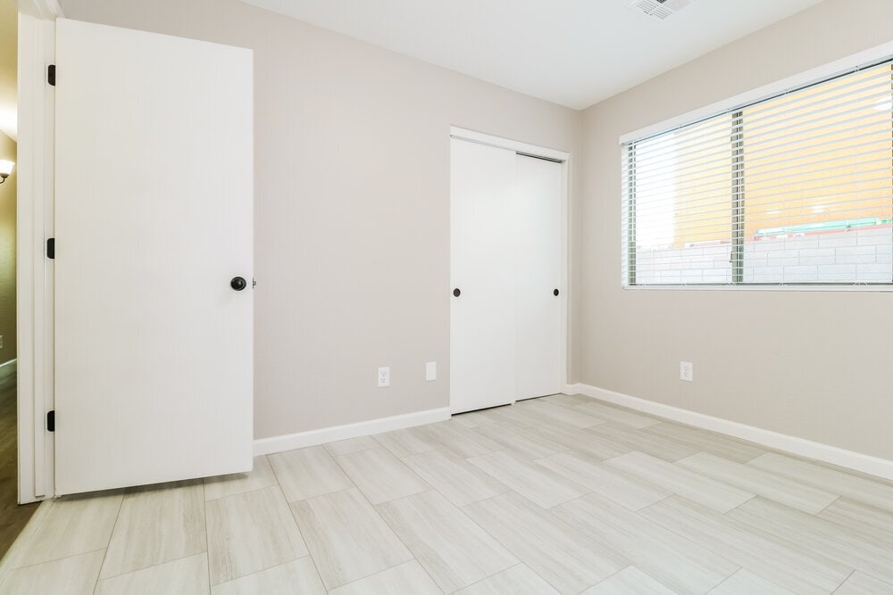 Building Photo - 1388 S 159th Ave