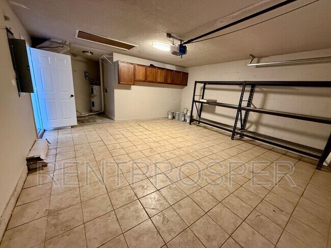 Building Photo - 9503 Rosewalk Ct