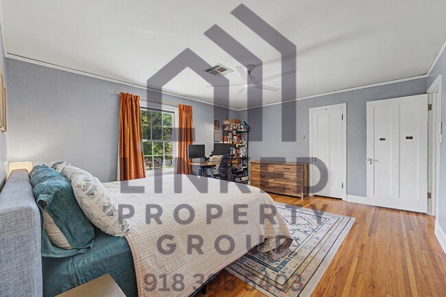 Building Photo - Beautiful Maple Ridge Home