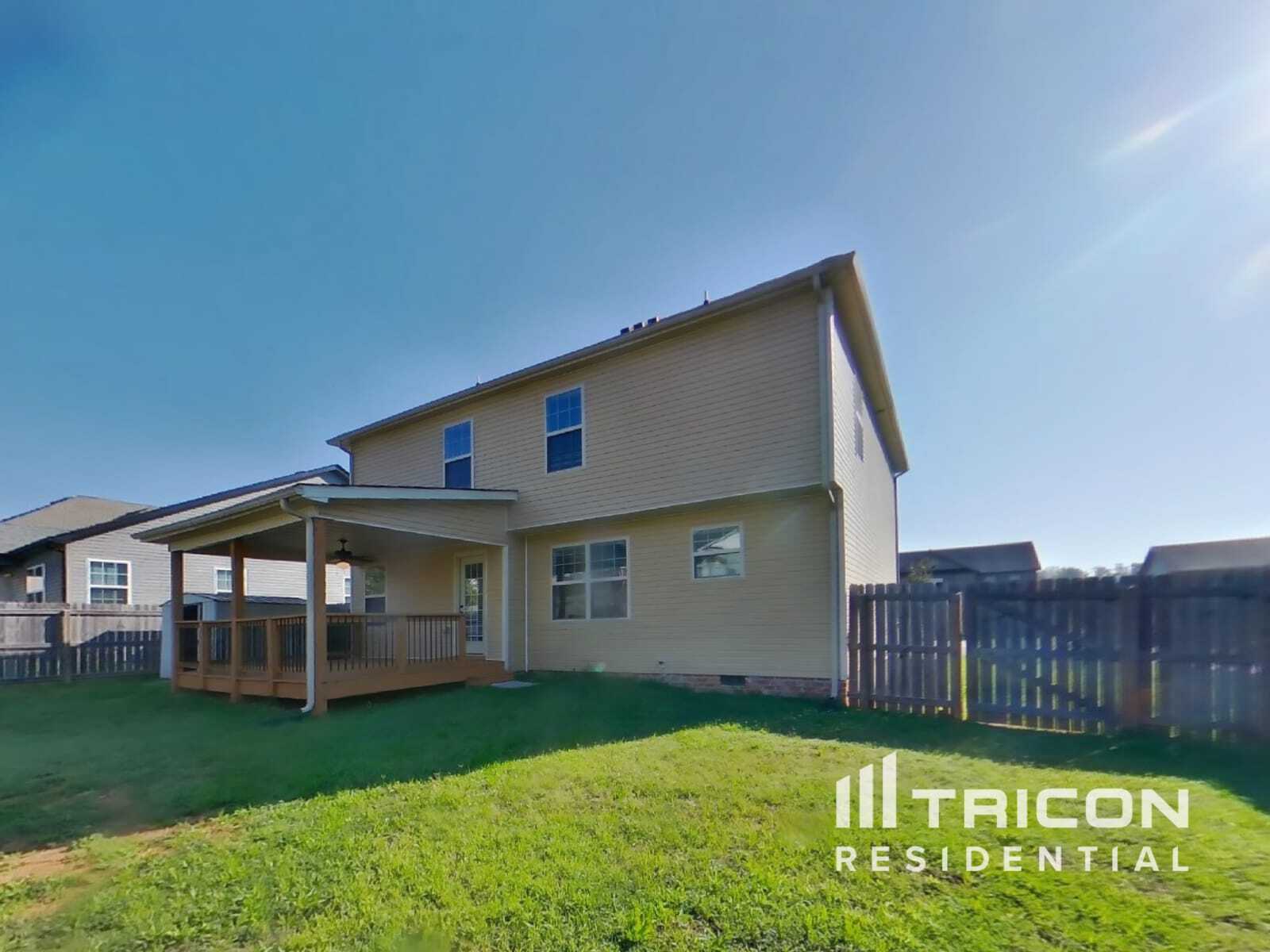 Building Photo - 714 Banister Dr