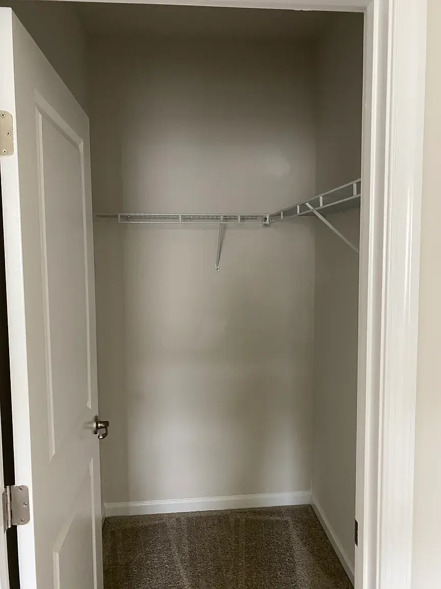 2nd Bed Walk in closet - 406 Blue Welsh St