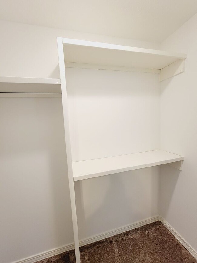 Building Photo - Lots Of New in Marlborough Manor w/ 3 Car Garage