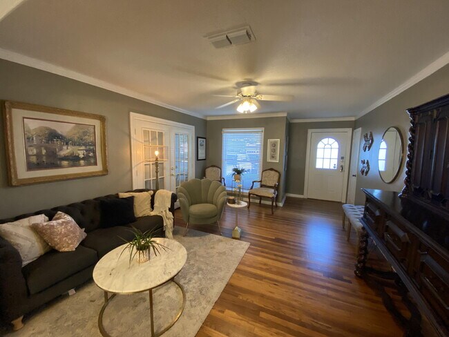 Building Photo - 3315 25th St