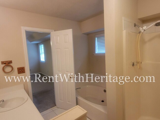 Building Photo - WOW!!!! GREAT HOME WITH PARTIAL FINISHED B...