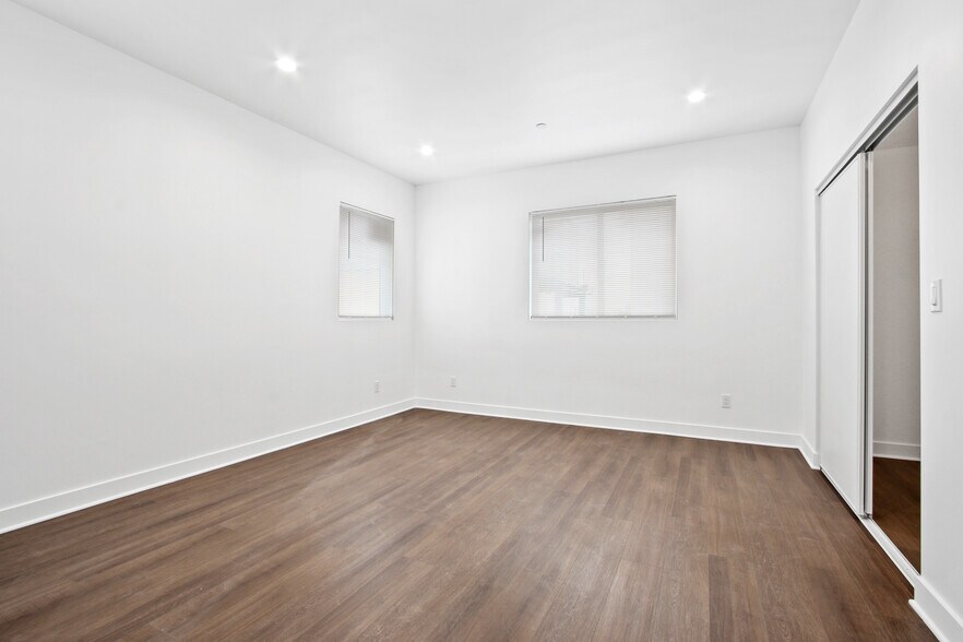 Building Photo - 1139 S Lorena St