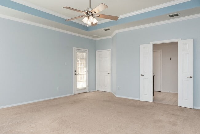 Building Photo - 115 Kenwick Ct