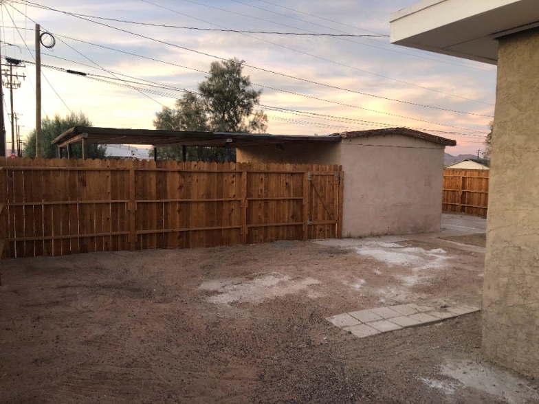 Building Photo - 140 W Upjohn Ave