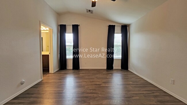 Building Photo - 36243 N Mirandesa Dr