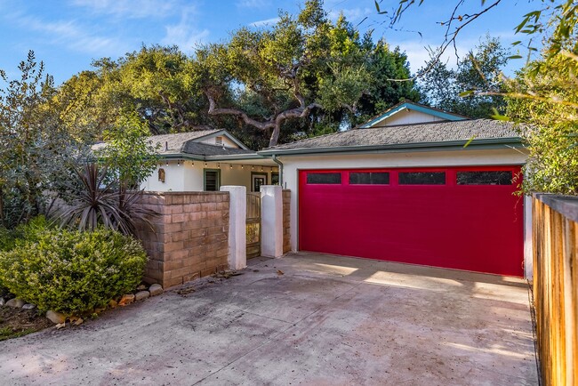 Building Photo - Fully Furnished Artistic Ojai Home