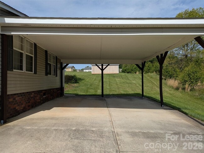 Building Photo - 338 Weathers Creek Rd