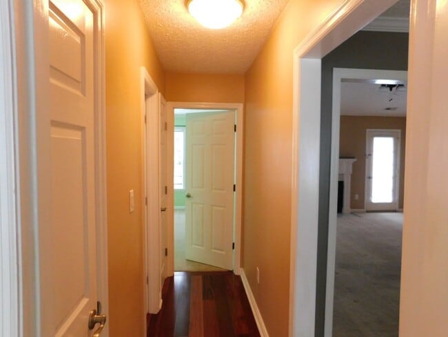 Building Photo - Single Family Home in Cherry Branch