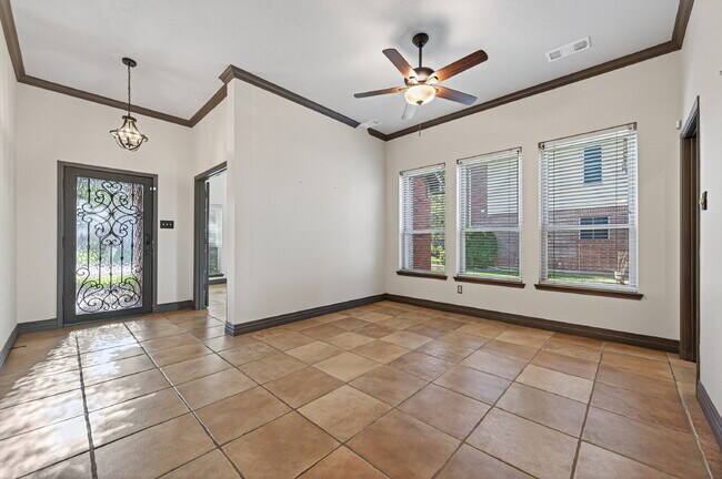 Building Photo - One of a kind home in Katy with large backyard and outdoor Oasis. With nearly 2300 sqft there's p...