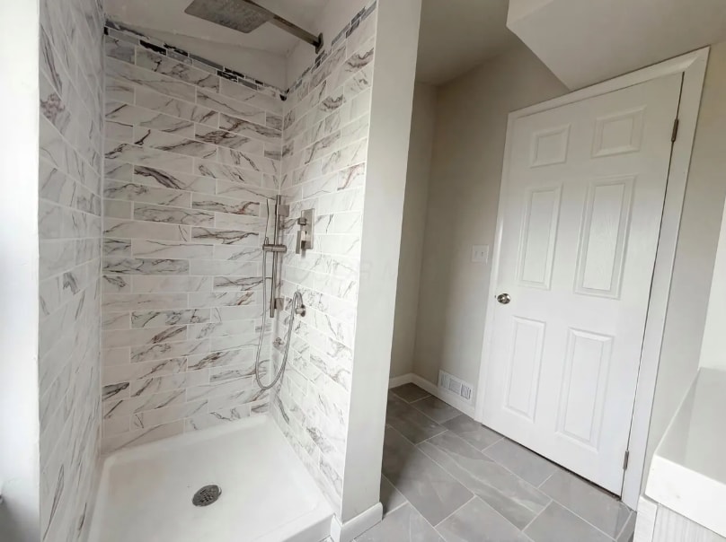 Building Photo - 413 Sherwood Dr W