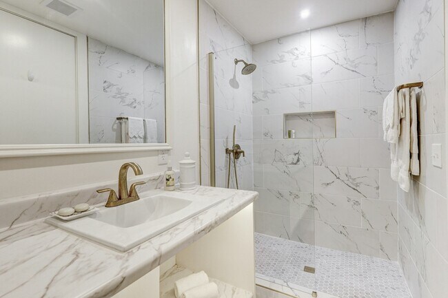 Building Photo - 25 Highfield Ct