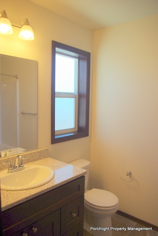 Building Photo - 2041 Andress Ln