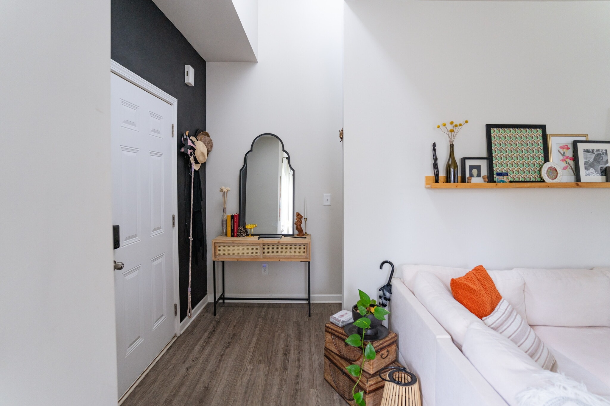 Building Photo - 6121 King George Dr