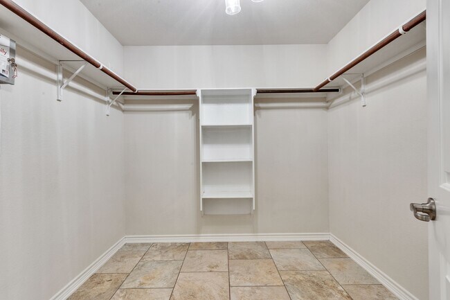Building Photo - 4505 Chestnut Meadows Bend